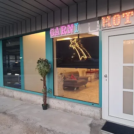 Hotel Garni *