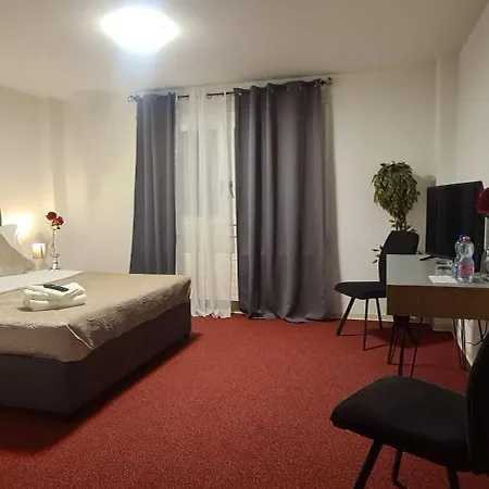 Garni Hotel *